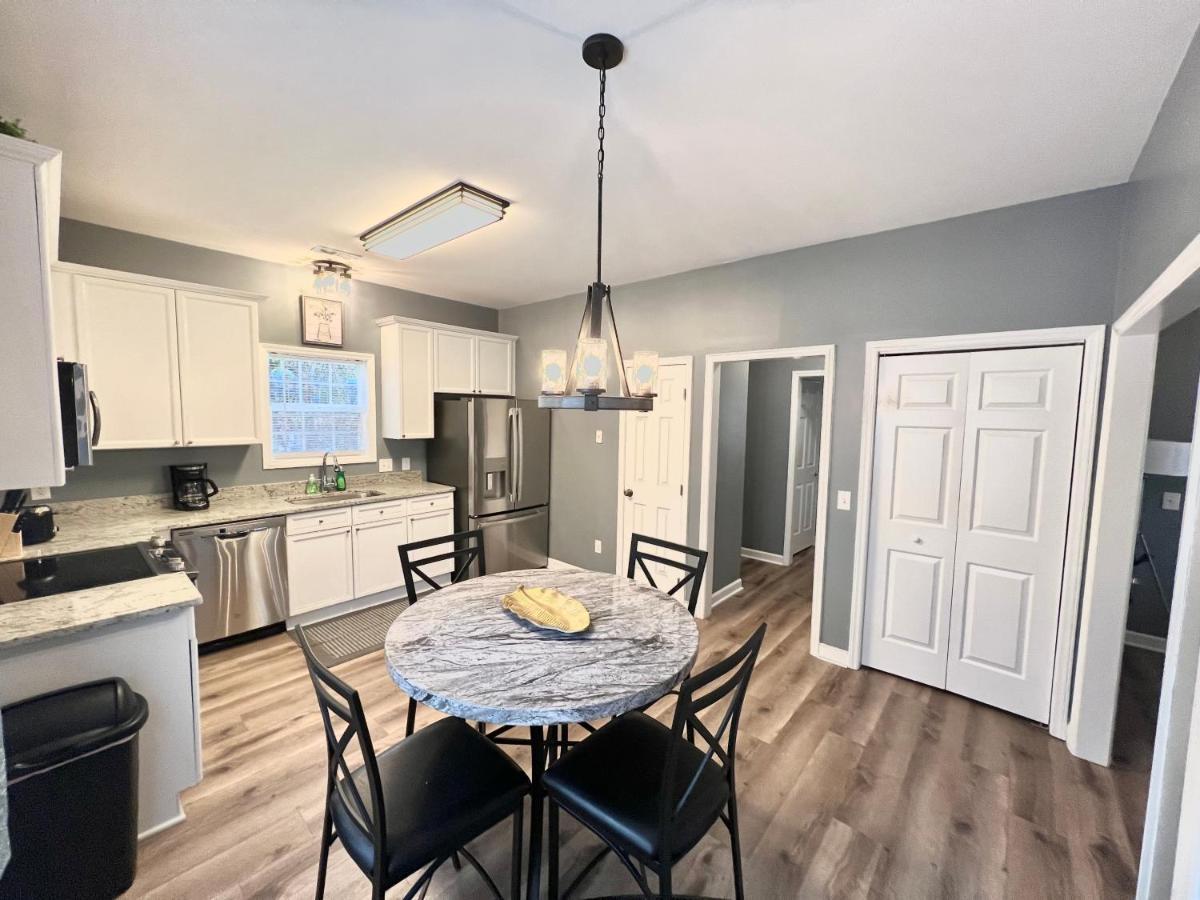 Beautiful, Spacious, Hidden Gem In Heart Of Wilmington Exterior photo