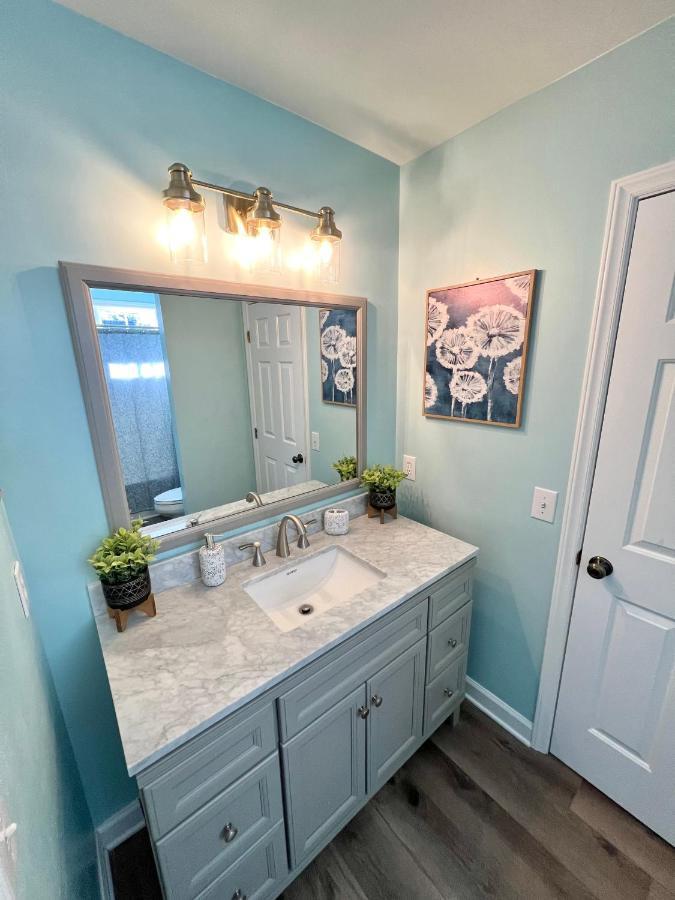 Beautiful, Spacious, Hidden Gem In Heart Of Wilmington Exterior photo
